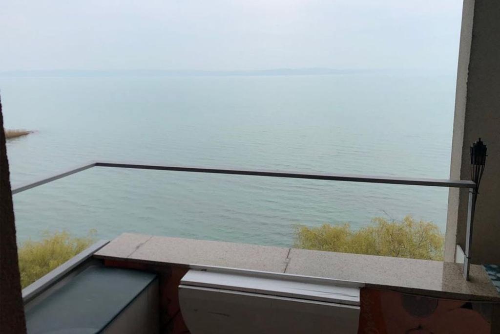 Club 218 Wellness Luxus Apartman Шиофок Экстерьер фото