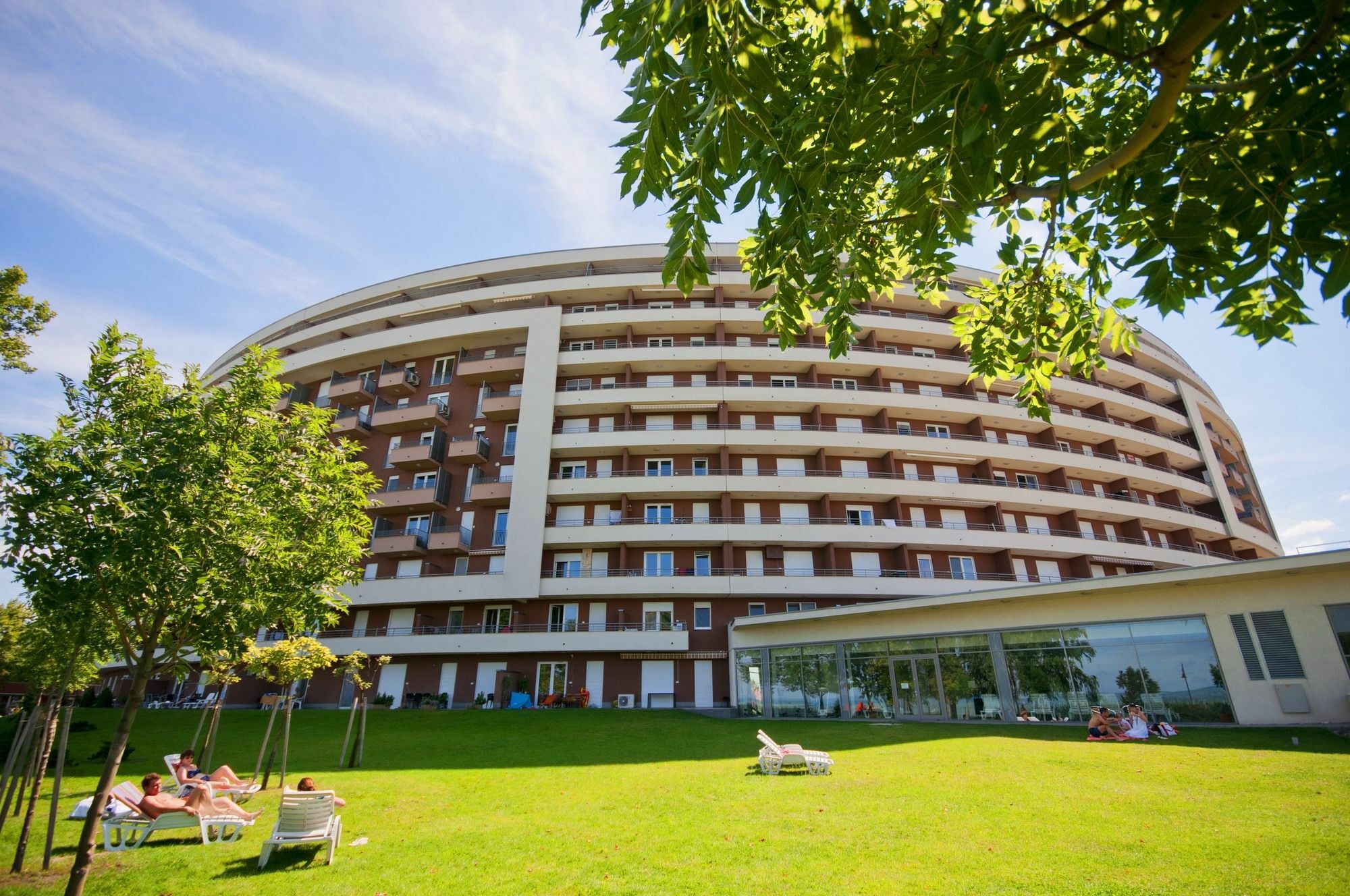 Club 218 Wellness Luxus Apartman Шиофок Экстерьер фото